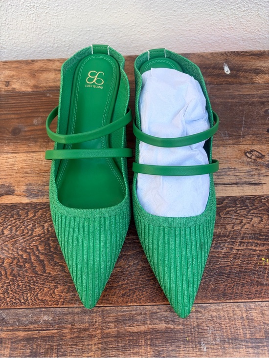 Cosy Island Shoes - Cosy Island Green Pointed Toe Flats Women’s Size 8
